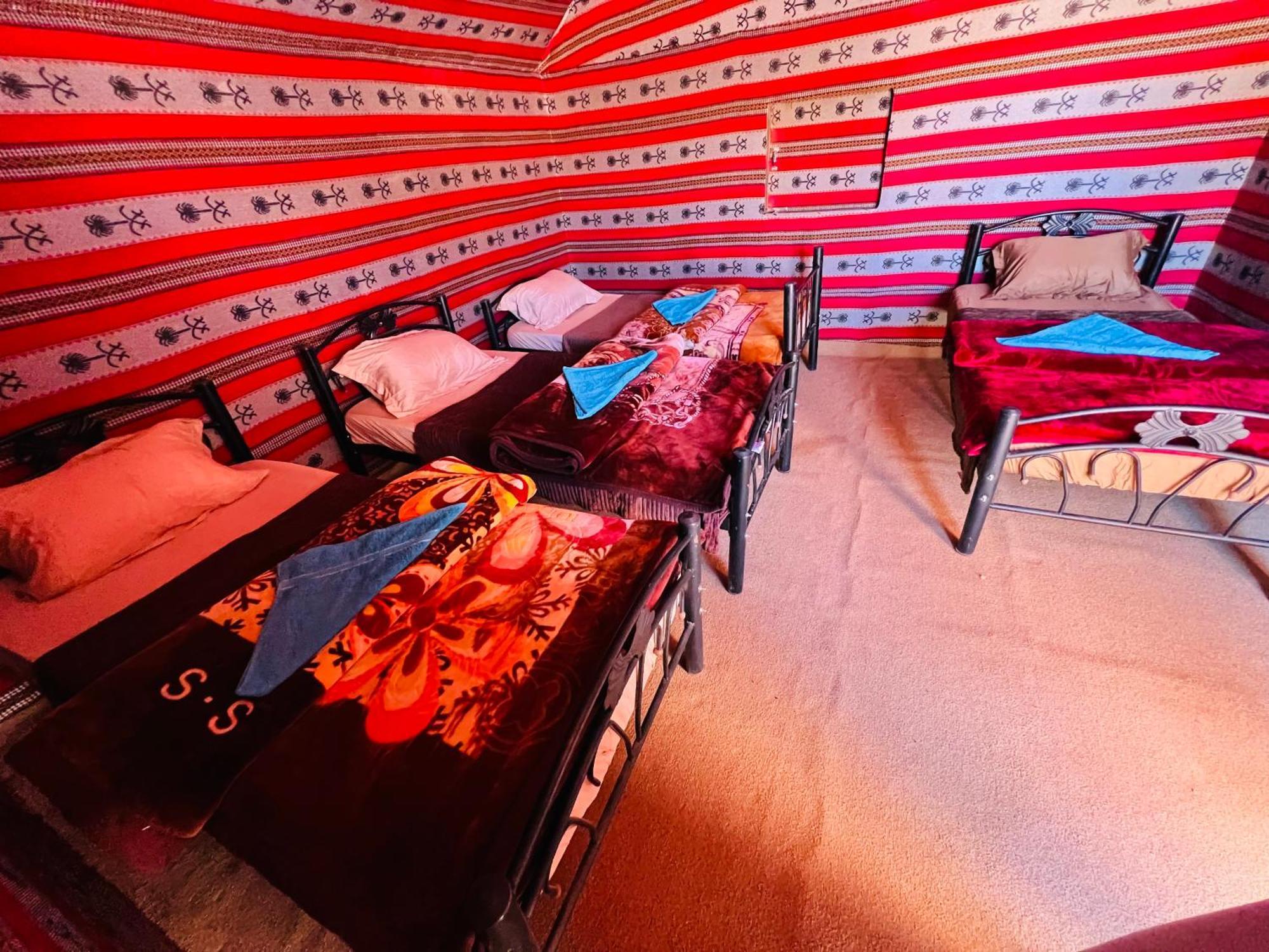 Desert Tree Camp&Tours ワディ ・ラム エクステリア 写真