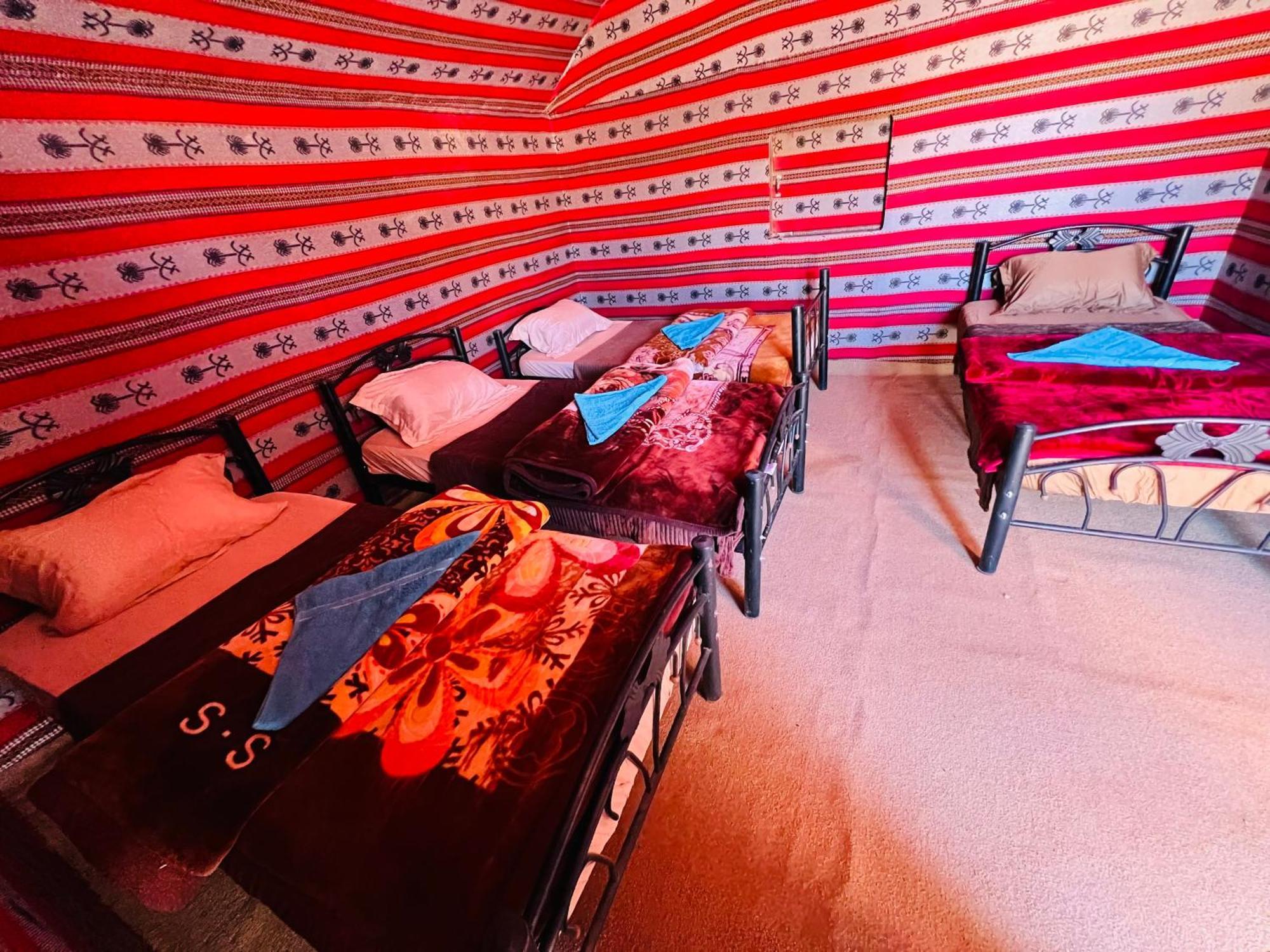 Desert Tree Camp&Tours ワディ ・ラム エクステリア 写真
