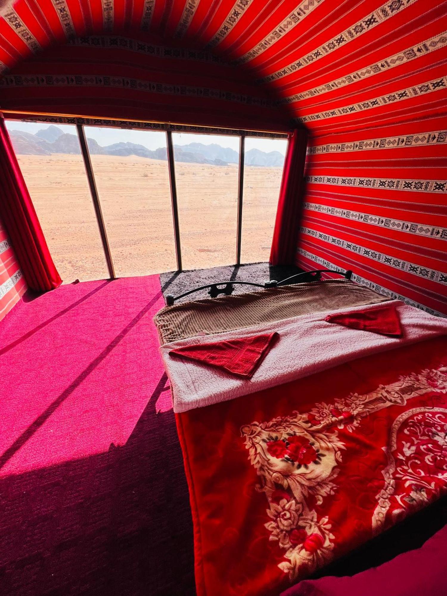 Desert Tree Camp&Tours ワディ ・ラム エクステリア 写真