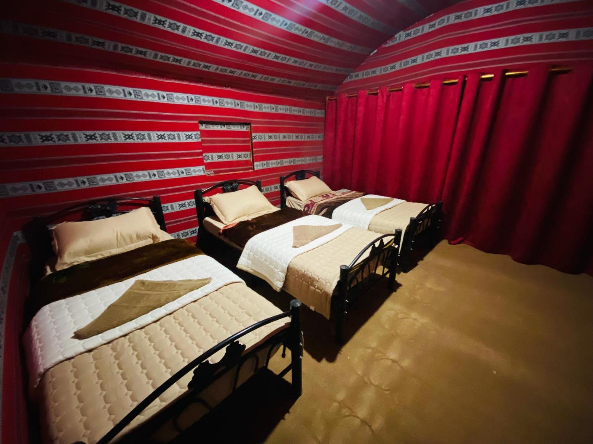 Desert Tree Camp&Tours ワディ ・ラム エクステリア 写真