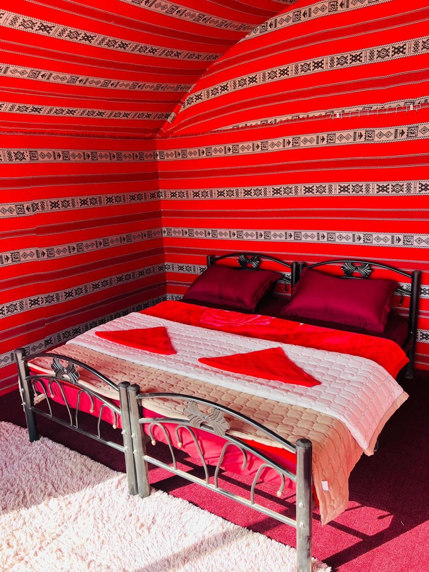 Desert Tree Camp&Tours ワディ ・ラム エクステリア 写真