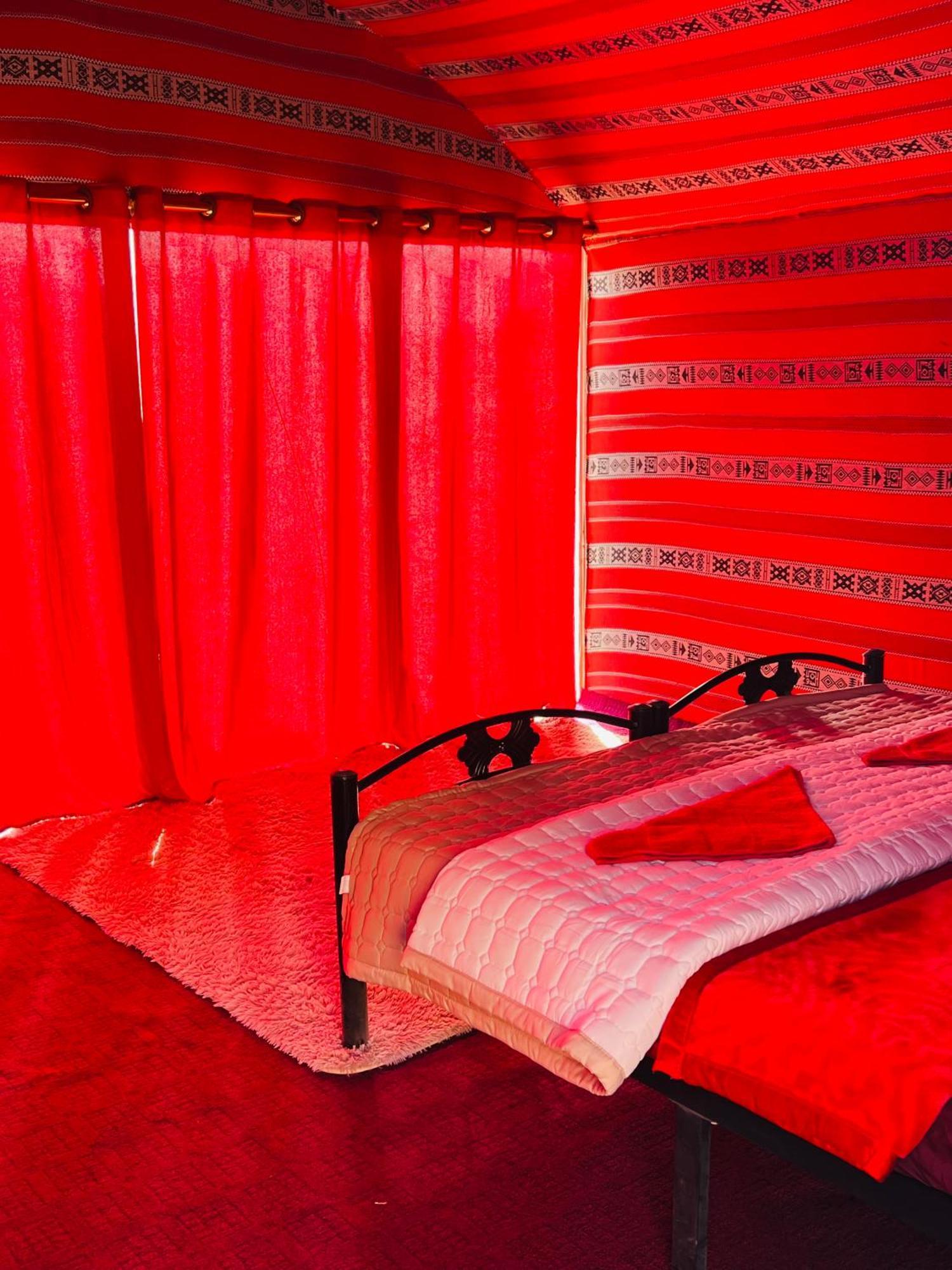 Desert Tree Camp&Tours ワディ ・ラム エクステリア 写真