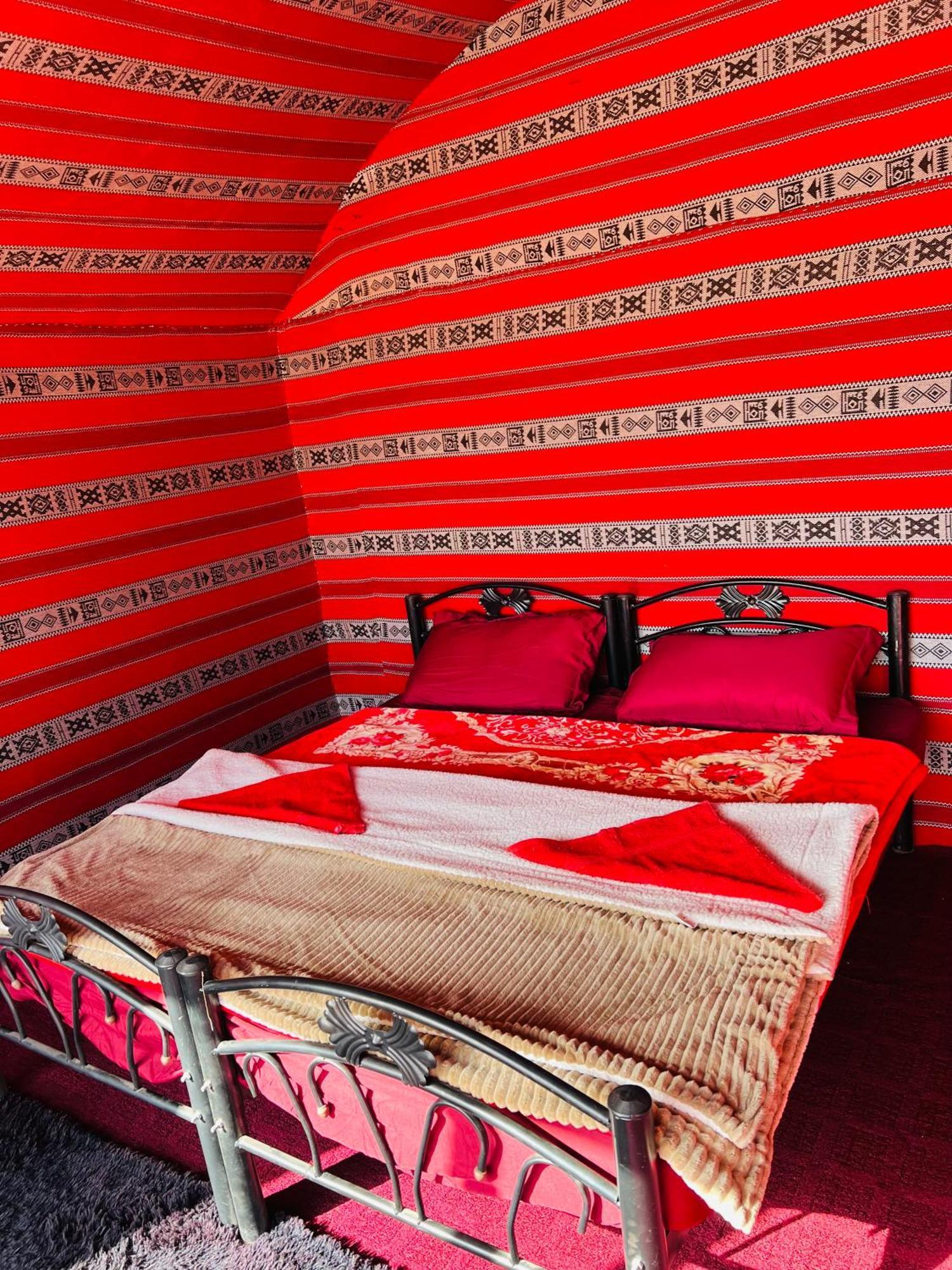 Desert Tree Camp&Tours ワディ ・ラム エクステリア 写真